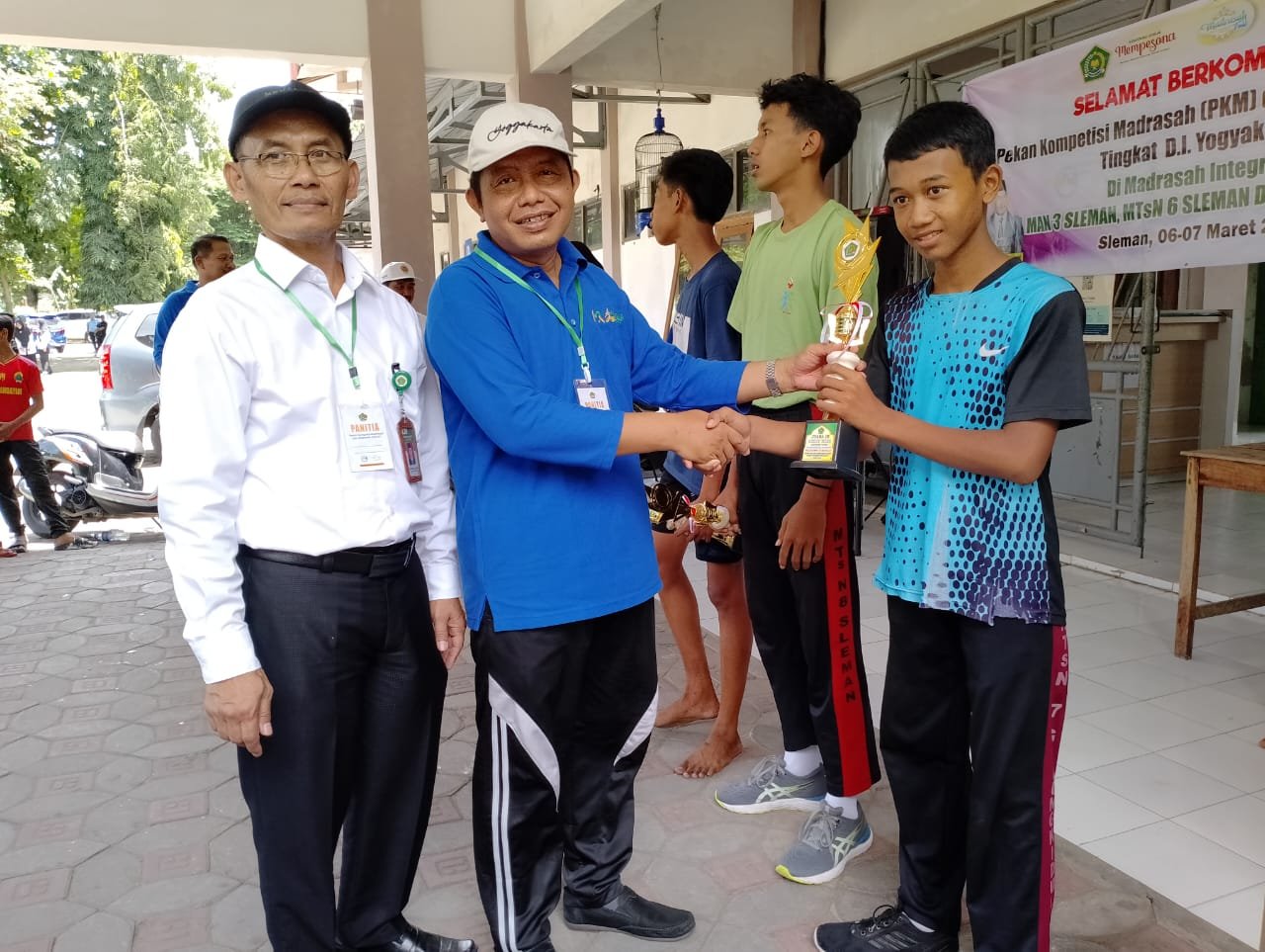 MTsN 7 Gunungkidul Bawa 1 Piala di Ajang PKM DIY